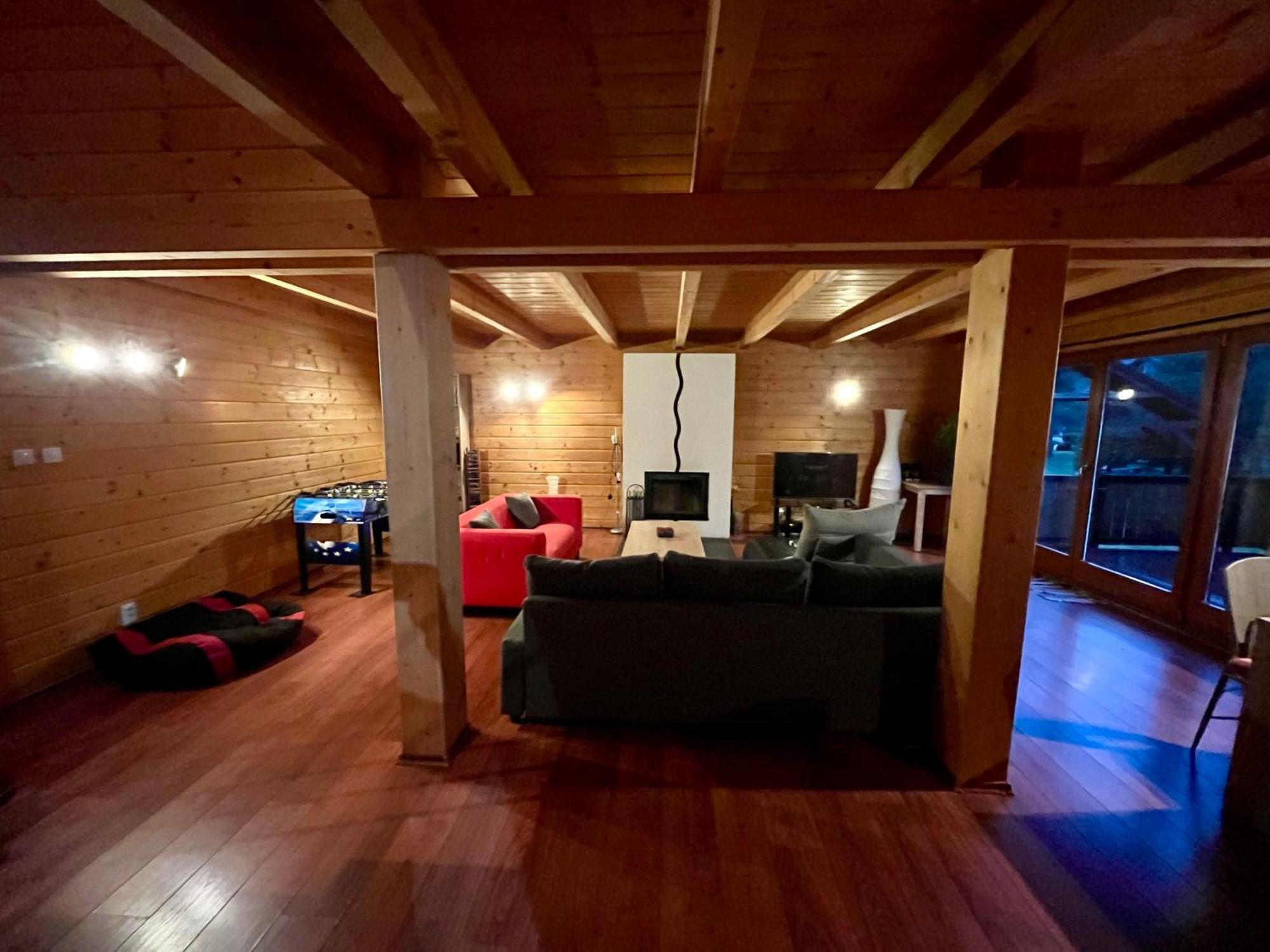 Zrub Alpinus Guest House Pribylina Bagian luar foto
