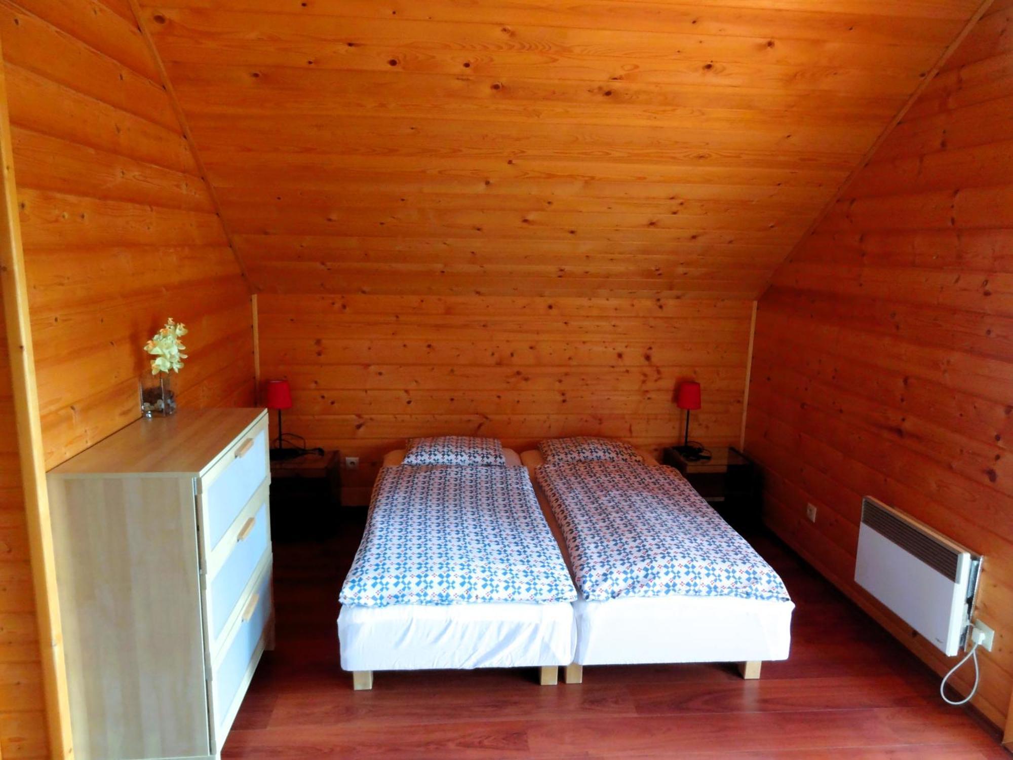 Zrub Alpinus Guest House Pribylina Bagian luar foto